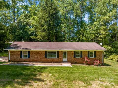 2109 Farmbrook Drive, Statesville, NC 28625