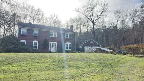 16 Fox Chase Road, Bloomfield, CT 06002