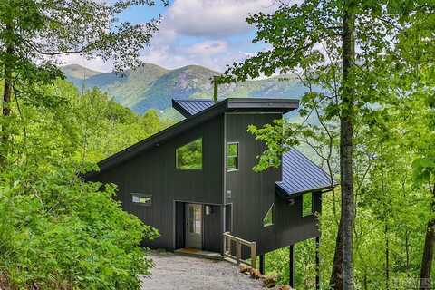 63 Evans Creek Road, Scaly Mountain, NC 28775