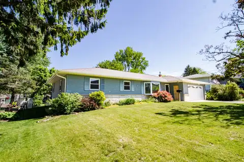 830 Gray St, Horicon, WI 53032