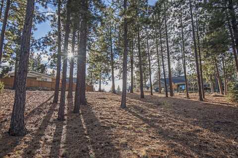 62702 NW Mt Thielsen Drive, Bend, OR 97703