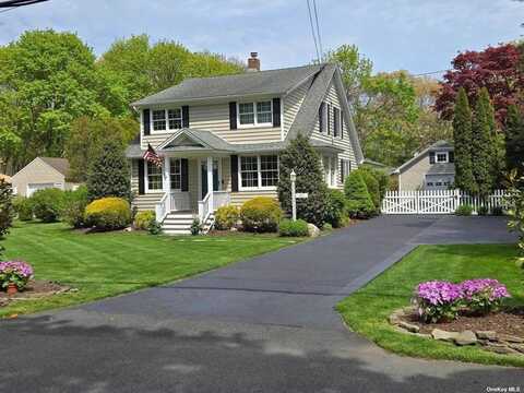 111 Orchard Road, East Patchogue, NY 11772