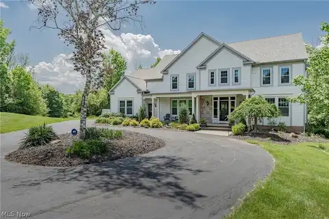 1466 Bell Road, Chagrin Falls, OH 44022