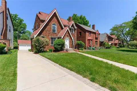 1254 Castleton Road, Cleveland Heights, OH 44121