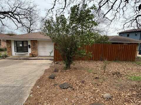 305 Dickey Drive, Euless, TX 76040
