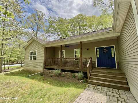 100 Magnolia Lane, Greentown, PA 18426