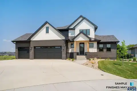 7329 E Twin Pines Ct, Sioux Falls, SD 57110