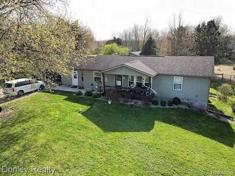 2616 CHAMBERS Road, Caro, MI 48723