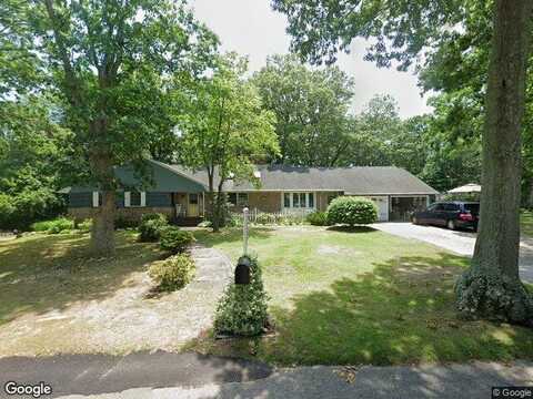 Tamarack, ISLIP, NY 11751