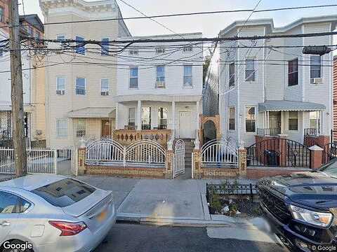 Linwood, BROOKLYN, NY 11208