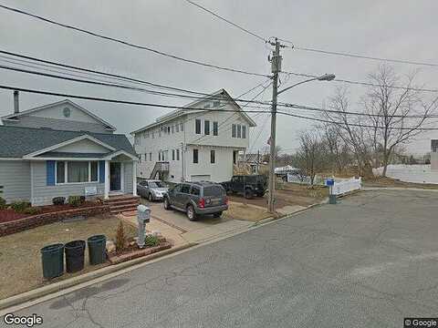 Riverdale, MASSAPEQUA, NY 11758