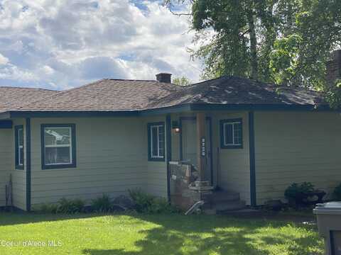 1004 Ruth Ave, Sandpoint, ID 83864