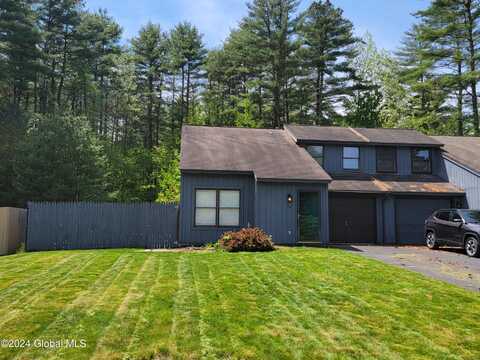 4 Queen Ann Court, Queensbury, NY 12804