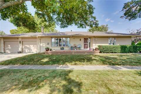 302 W 7th Street, Woodward, IA 50276