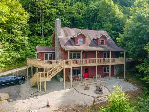 720 Bannack Springs Rd, Whittier, NC 28789