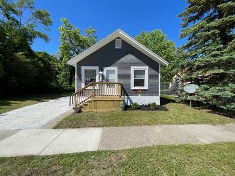 696 Ada Avenue, Muskegon, MI 49442