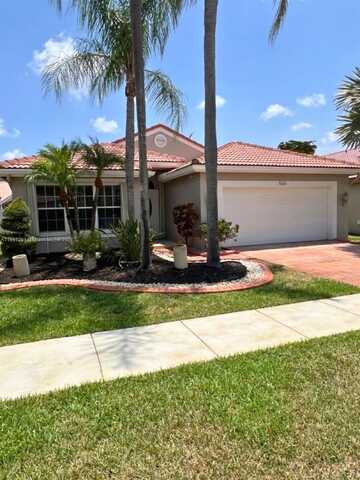 565 SW 181st Way, Pembroke Pines, FL 33029