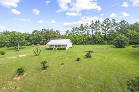 14 Rose Wood Drive, McHenry, MS 39561