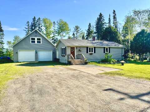 40 Cross Street, Rangeley, ME 04970