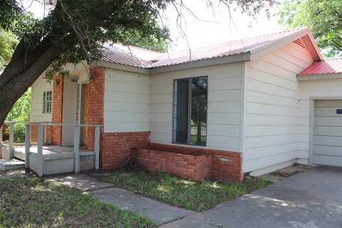 705 Carothers Avenue, Rochester, TX 79544