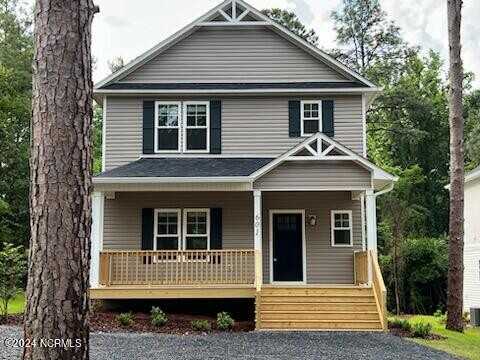 601 S Glover Street, Southern Pines, NC 28387