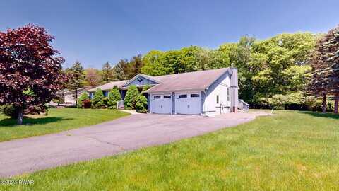 139 Fairway Drive, Lords Valley, PA 18428