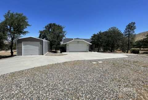 3012 Seclusion RD, Lake Isabella, CA 93240