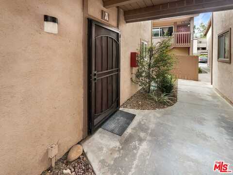 1076 Cabrillo Park Dr, Santa Ana, CA 92701