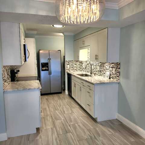 209 W Miracle Strip Parkway, Mary Esther, FL 32569