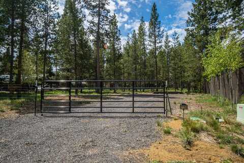 17255 Canvasback Drive, Bend, OR 97707
