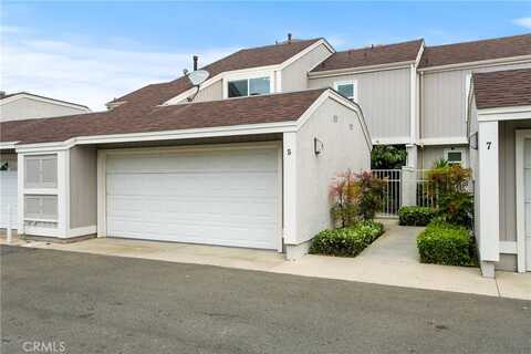5 Robin Hill Lane, Laguna Hills, CA 92653