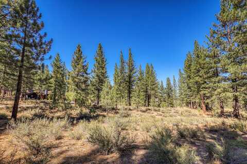 7585 Lahontan Drive, Truckee, CA 96161