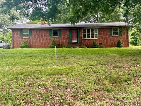 3004 Lutz Boulevard, Newton, NC 28658