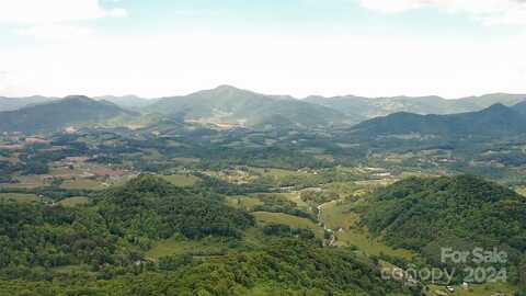 Lot 31 Signature Row Boulevard, Waynesville, NC 28785