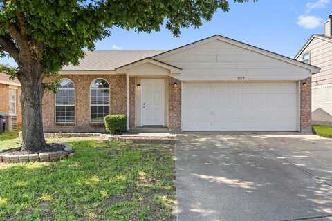 1517 Whispering Cove Trail, Fort Worth, TX 76134