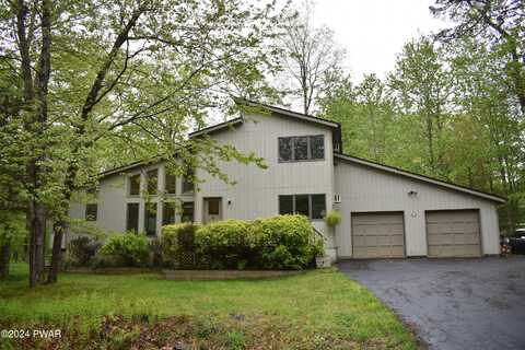 115 Rodeo Lane, Lords Valley, PA 18428