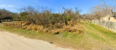 000 Huerta Dr, Mathis, TX 78368