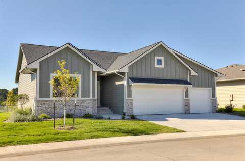 8924 Beery Place, Johnston, IA 50131