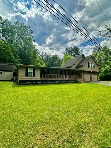 1627 State Route 1, Greenup, KY 41144