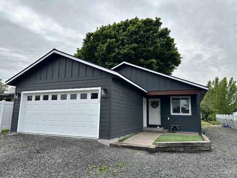 1128 Bryden Ave, Lewiston, ID 83501