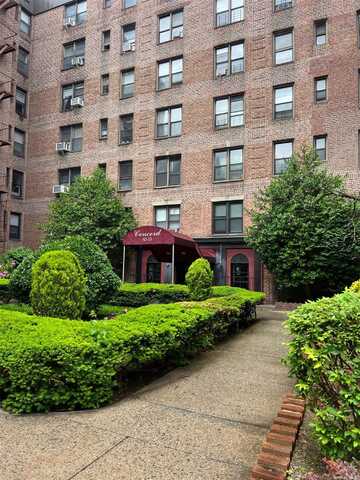 83-15 98th Street, Woodhaven, NY 11421