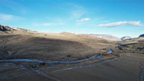 141 Copperleaf Dr, Cody, WY 82414