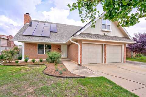 205 S Patterson Drive, Moore, OK 73160