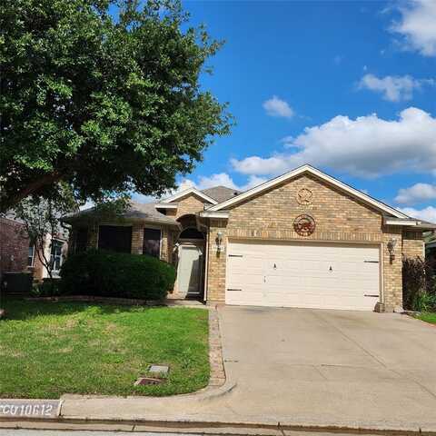 10612 Foothill Drive, Fort Worth, TX 76131