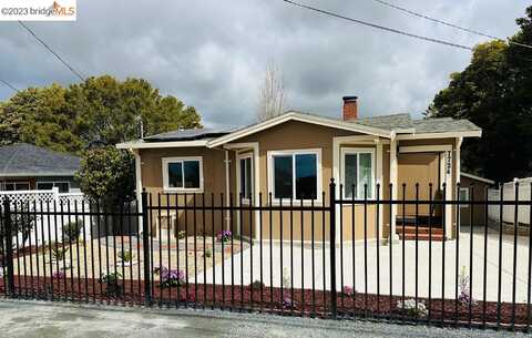7724 Crest Ave, Oakland, CA 94605