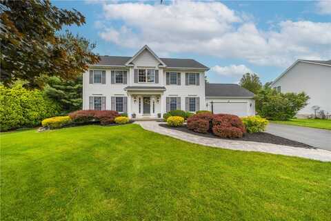 28 Scarborough Park, Penfield, NY 14625