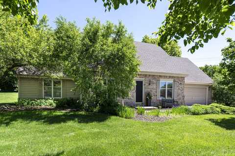 750 Calico Ct, Waukesha, WI 53186