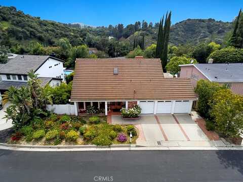 4401 Cezanne Avenue, Woodland Hills, CA 91364