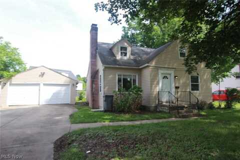 2117 Coleman Drive, Youngstown, OH 44511