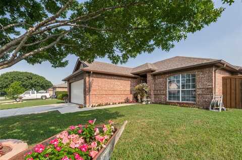 3025 Heritage Lane, Forest Hill, TX 76140